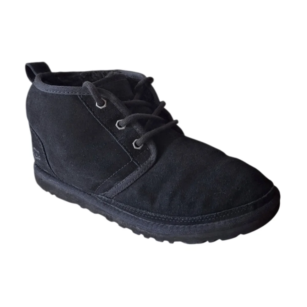 UGG Mens Neumel Black Suede Chukka Boot Sherpa Shearling Lined Logo 9